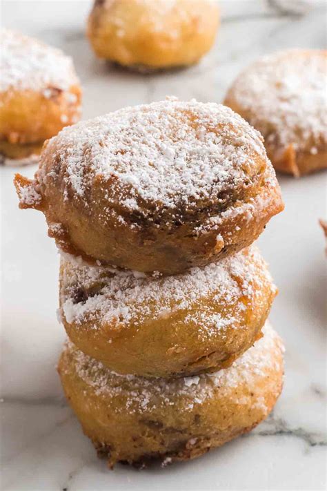 Deep Fried Reese's Peanut Butter Cups - Desserts on a Dime