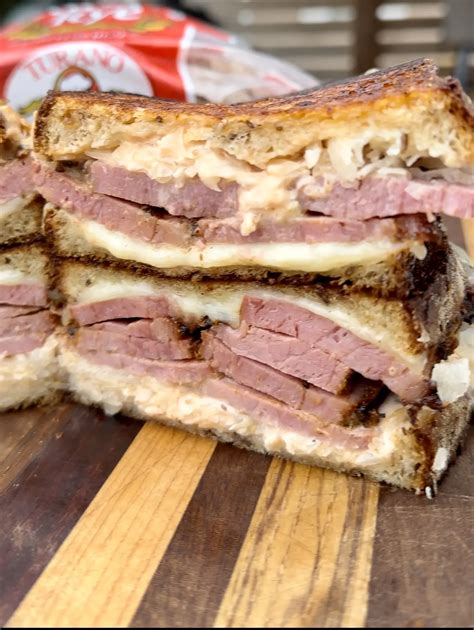 Delicious Twist: Smoked Reuben Sandwich - A Flavorful Journey | Smokedbyewe