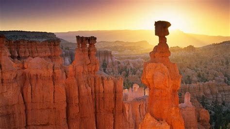 Thor's Hammer At Sunrise, Bryce Canyon National Park, Utah - Free ...