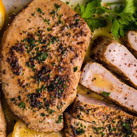 Lemon Pepper Pork Chops (Pork Chops with Lemon Pepper) - Kitchen Divas