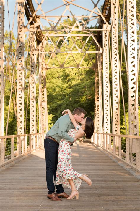 Boom Island Park Engagement — Amy K Photography
