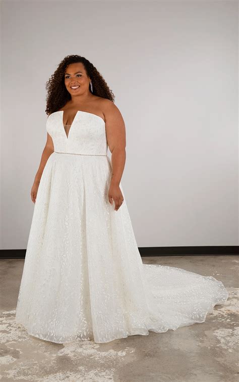 Modern A-Line Plus Size Bridal Gown with Allover Lace and Removable Belt
