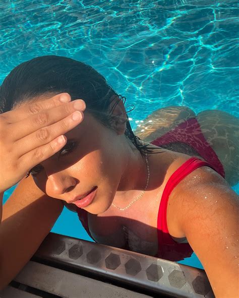 Veronica Perez | 𝕯𝖎𝖛𝖎𝖓𝖊 𝖙𝖎𝖒𝖎𝖓𝖌 | Instagram