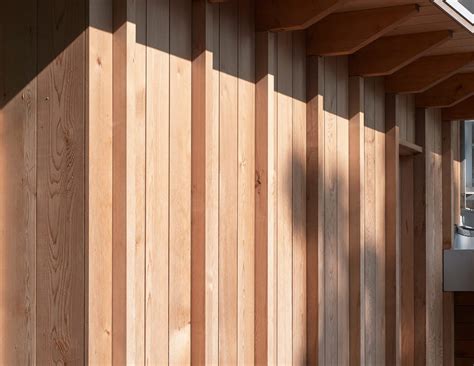Know your wood: Western Red Cedar : Timber Development UK