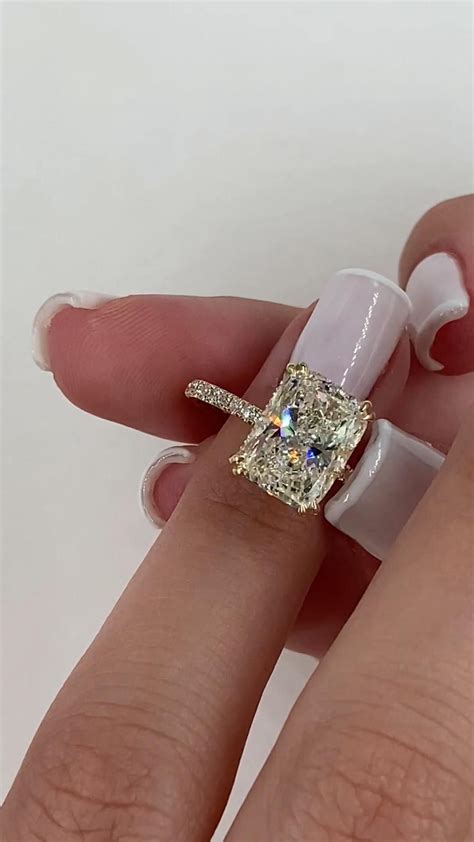 Elongated cushion diamond engagement ring – Artofit