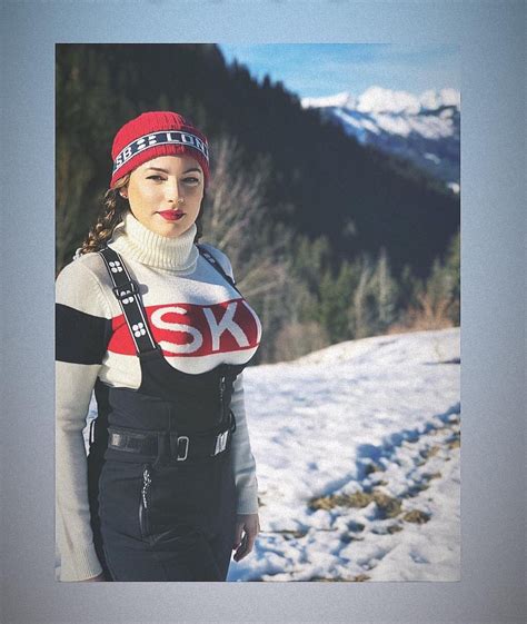 Kelly Brook Boobs - Hot Celebs Home