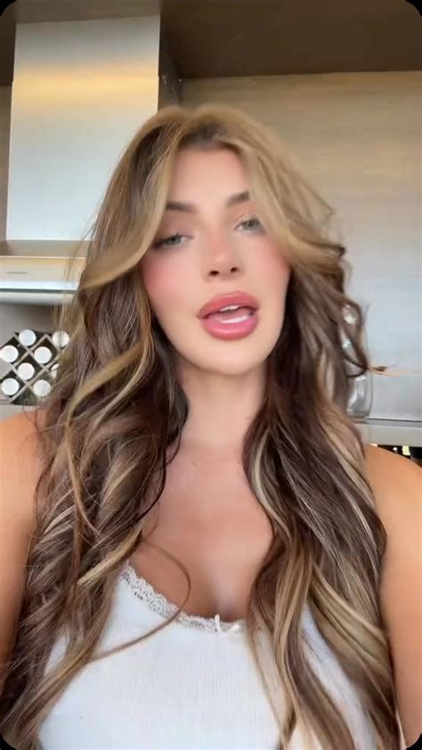 Vicraeee Onlyfans Free