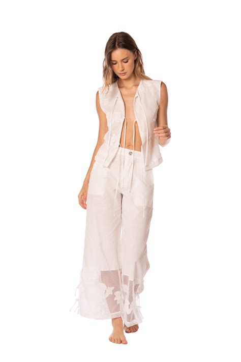 Kibys Aurora Malak Set | White Linen & Embroidered Mesh Resortwear – WOAHCO
