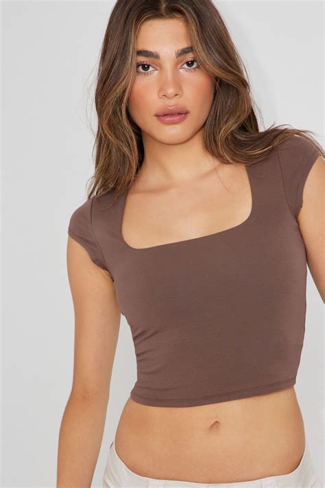 Portia Square Neckline Tee Brown | Garage