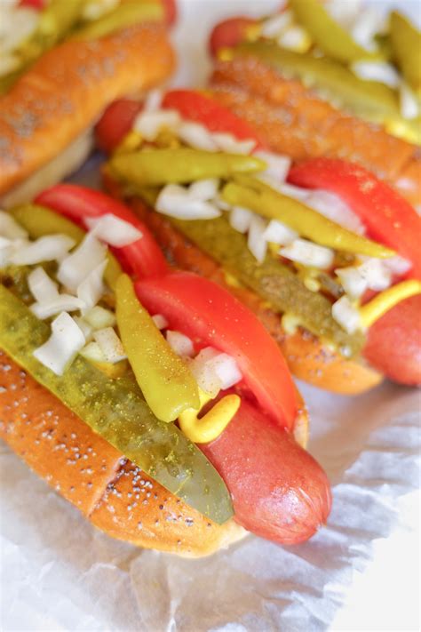 The Perfect Recipe for an Authentic Chicago-Style Dog — Amanda Warren
