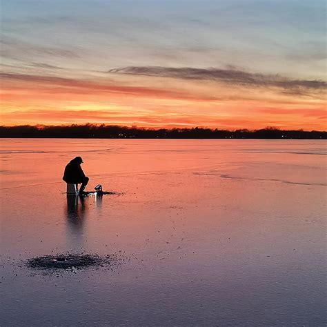 Short Elliott Hendrickson