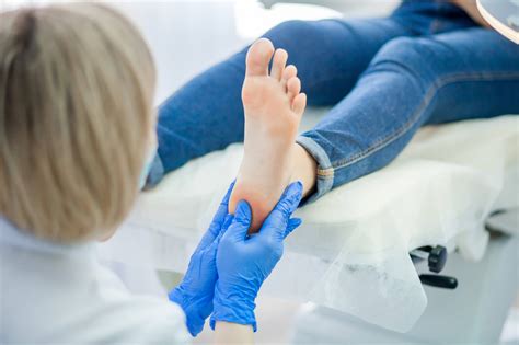 What is a podiatrist?- Family Foot & Ankle Centers