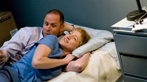 Watch Nurse Jackie Season 1 Episode 9: Nosebleed - Paramount+ Australia