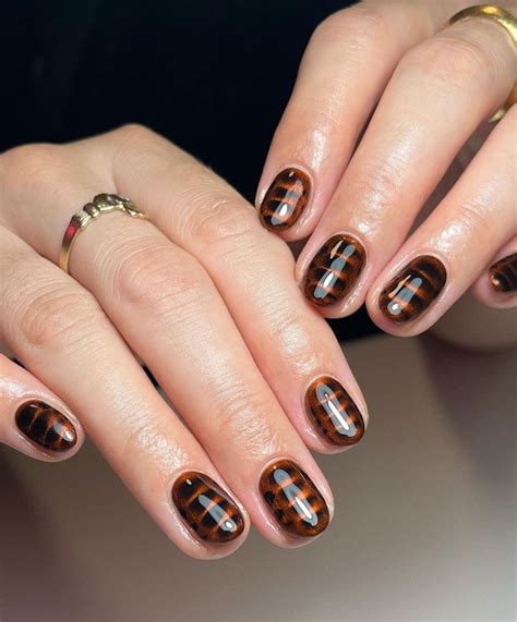 23+ Stunning Blooming Gel Nail Ideas For 2025 - DrExplains