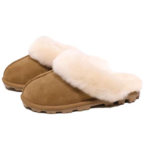 Kirkland Signature Women's Shearling Slippers in Chestnut...