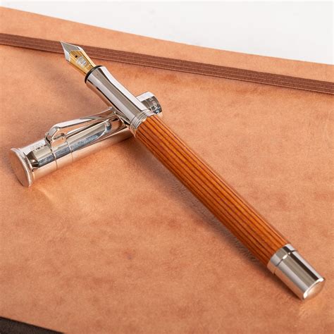 Graf von Faber-Castell Classic Fountain Pen - Pernambuco Wood - Truphae
