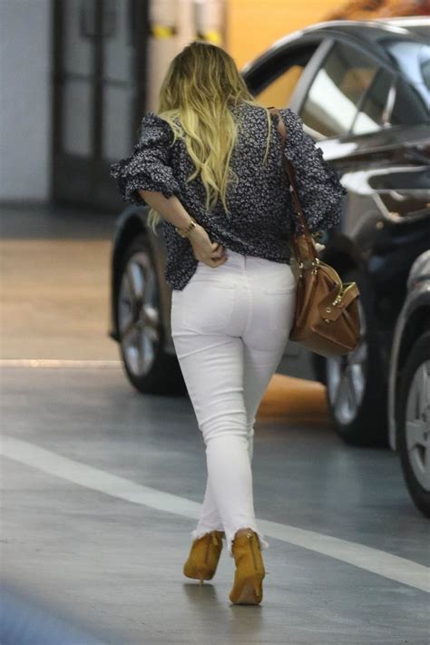 Hilary Duff Booty in Tights - Gets Her Nails Done in Studio City 06/01 ...