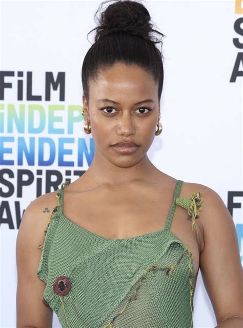 74 hot pictures of candice patton who plays iris west in flash tv ...