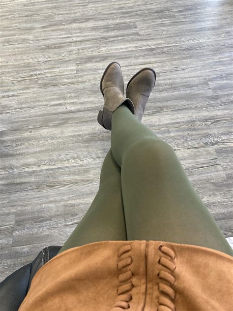 Olive green…tights… : r/pantyhose