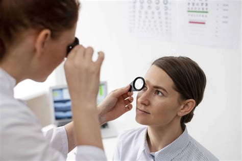 How to Fix Astigmatism Naturally? 3 Easy Ways