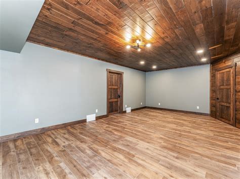 5983 Jacoby Rd - Redman Realty Group