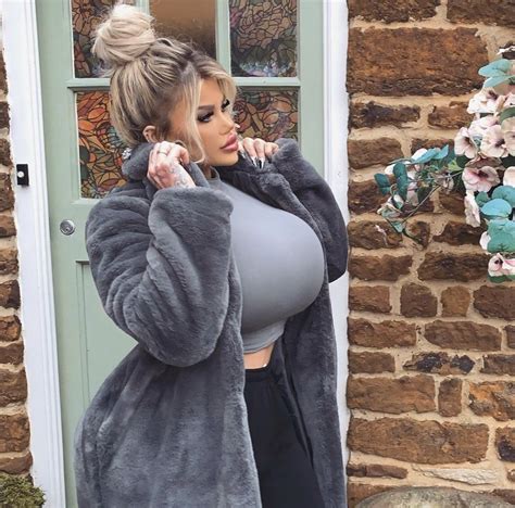 900+ German ideas in 2025 | curvy woman, beautiful curvy women, curvy women fashion