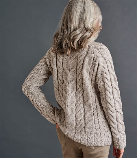 Womens Crew Neck Cable Knit Sweater at Norma Shanks blog