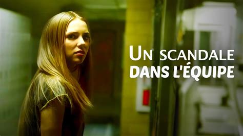 Maman le jour, strip-teaseuse la nuit | TF1