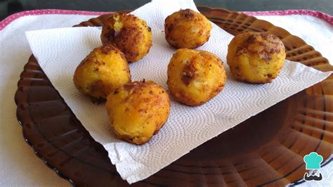 Bolón de verde ecuatoriano - Receta con queso y chicharrón