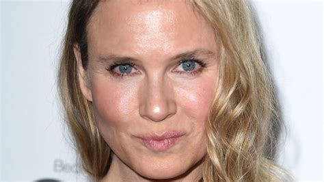 Changing looks of Renee Zellweger from fresh-faced Bridget Jones to Chicago bombshell as Vogue ...