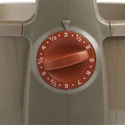 Scotts Wizz Spreader for Seed, Fertilizer, Salt and Ice Melt, Holds up ...