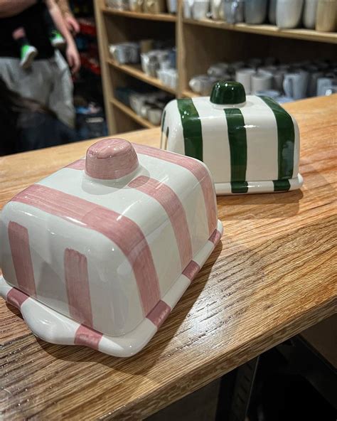 Mondego Outlet Sells Portuguese Stoneware Ceramics By Weight