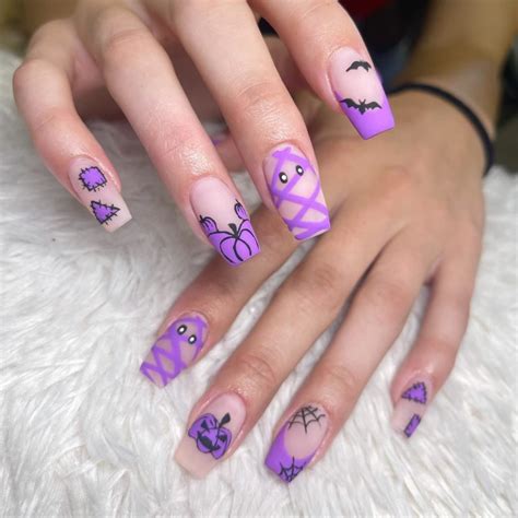 38 Spooky & Cute Halloween Nails Ideas for 2024