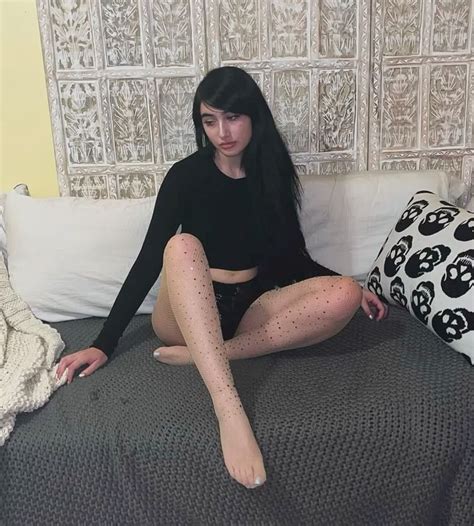 Best 12 Delilah Raige Dewing – Artofit