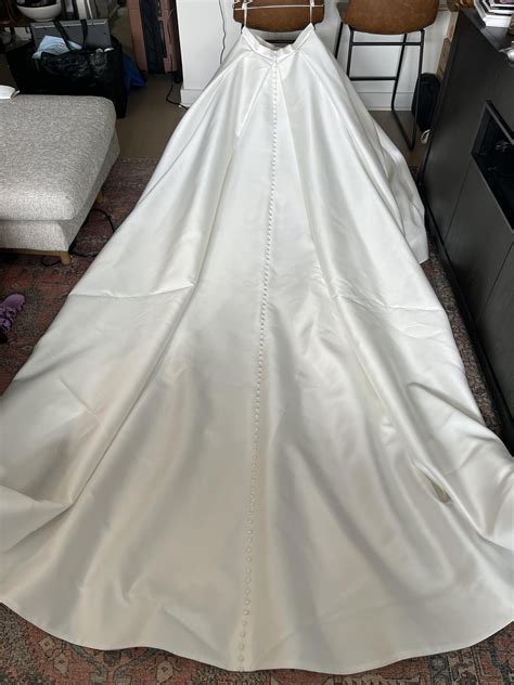 Martina Liana 1557 over skirt for sale! $600 : r/weddingdress - martina liana 1557