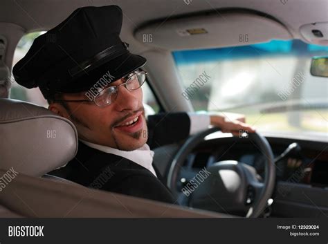 Imagen y foto Chofer Guapo (prueba gratis) | Bigstock