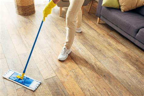 How to Clean Wooden Floors | A Guide for Different Types