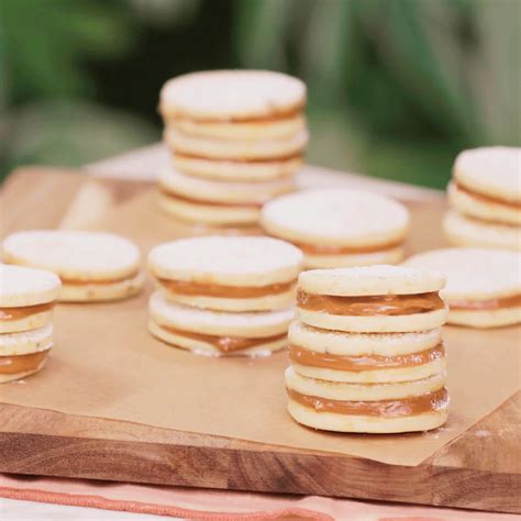 Peruvian Alfajores