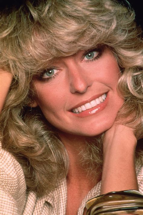 The Real Story Behind Farrah Fawcett's Iconic Swimsuit Poster | The ...