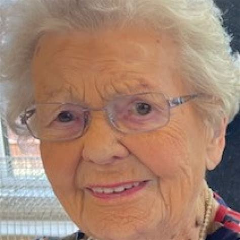 Dorothy (Elaine) Elaine Jones | Thornalley