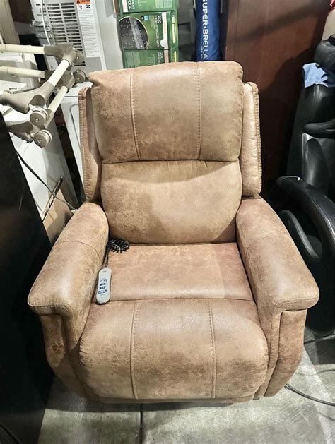 Lazy Boy for Sale in Las Vegas, NV - OfferUp