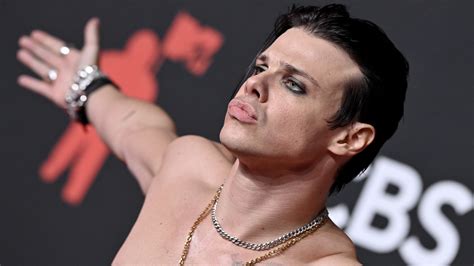 Yungblud Explains Coachella Dick Slip With Billie Eilish - Gayety