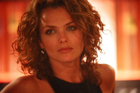 Picture of Dina Meyer