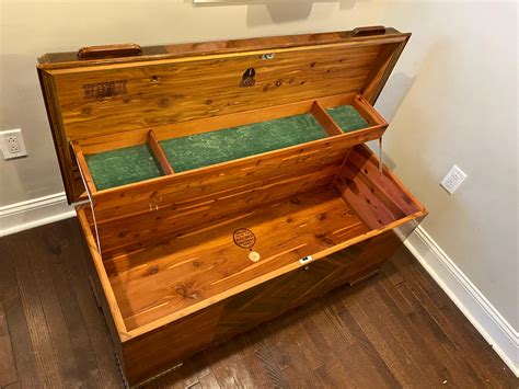 1940s Vintage Cedar Chest by Lane #048110 at 1stDibs | 1940 lane cedar ...