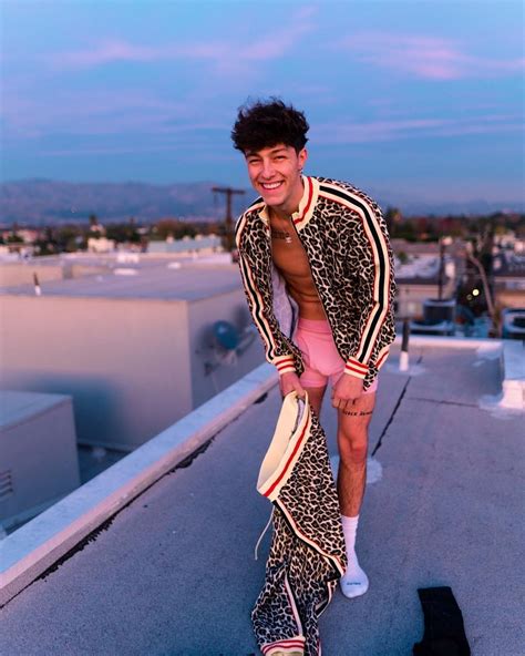 Tayler Holder Wallpapers - Wallpaper Cave