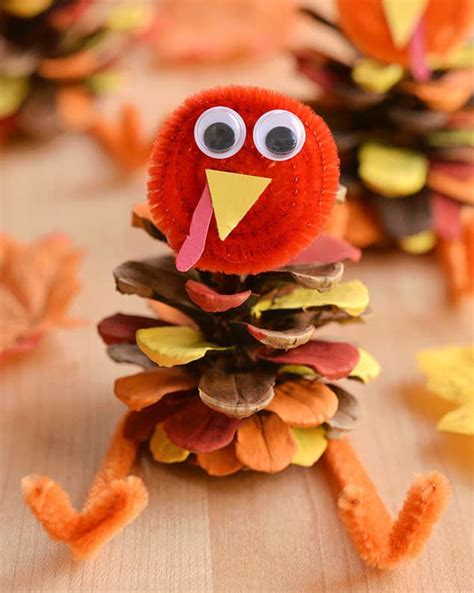 70 Easy DIY Thanksgiving Crafts for Kids to Make in 2025