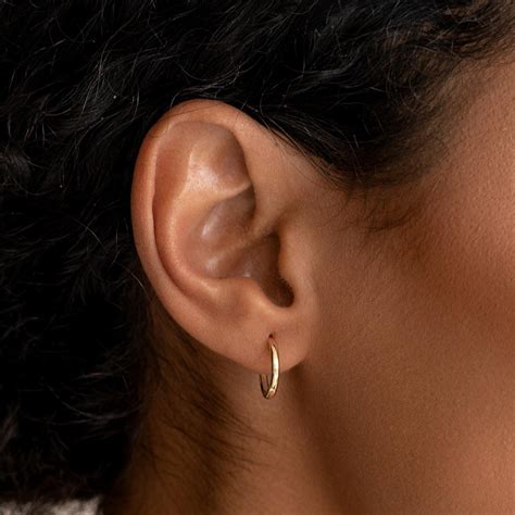 14k Gold Huggie Earrings - Emilia | Linjer Jewelry