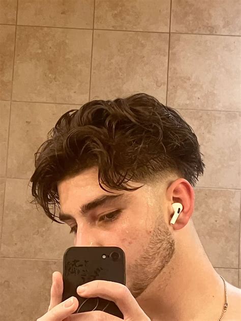 Mid part ️ | Hair cuts, Mens haircuts thick hair, Mens haircuts short hair