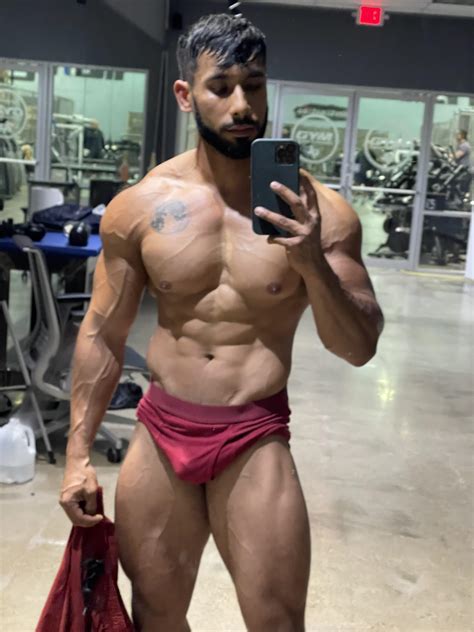 Ready to crush things with my body! : r/Muscle_Crushers