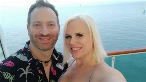 Swingers 'lower their inhibitions' on cruise vacations
